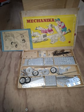Mecano doos