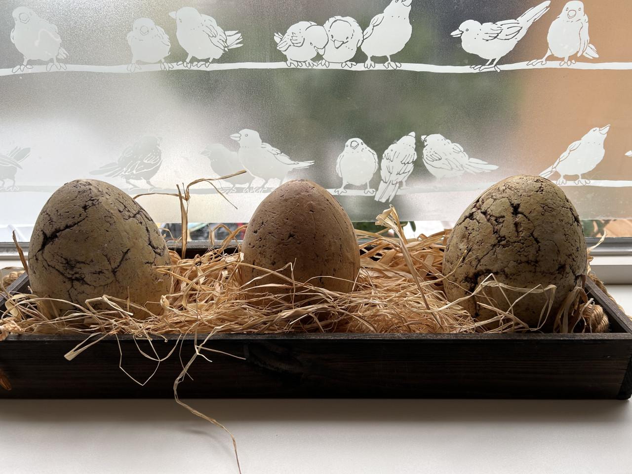 3 grote stenen EIEREN...Paas decoratie