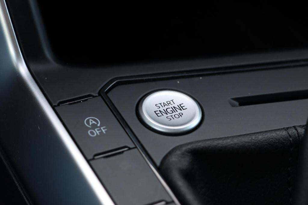 Volkswagen Polo 1.0 tsi life edtion 95pk dsg7 | adaptive | stoelverwarming 