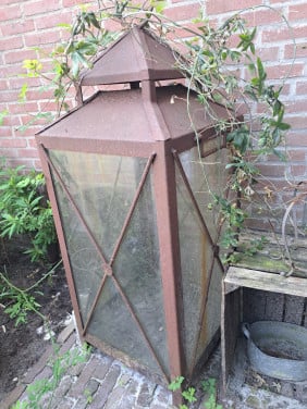 Hele grote oude lantaarn