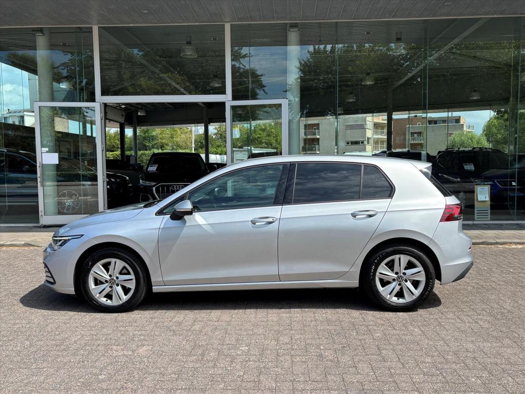 Volkswagen Golf 1.5 tsi 130pk life| navigatie |adapt cruise| led| rijklaarp