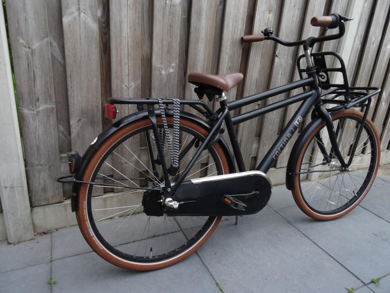 🚲 Cortina U4 Jongensfiets 26 inch – Zwart – 3 Versnellingen 🖤