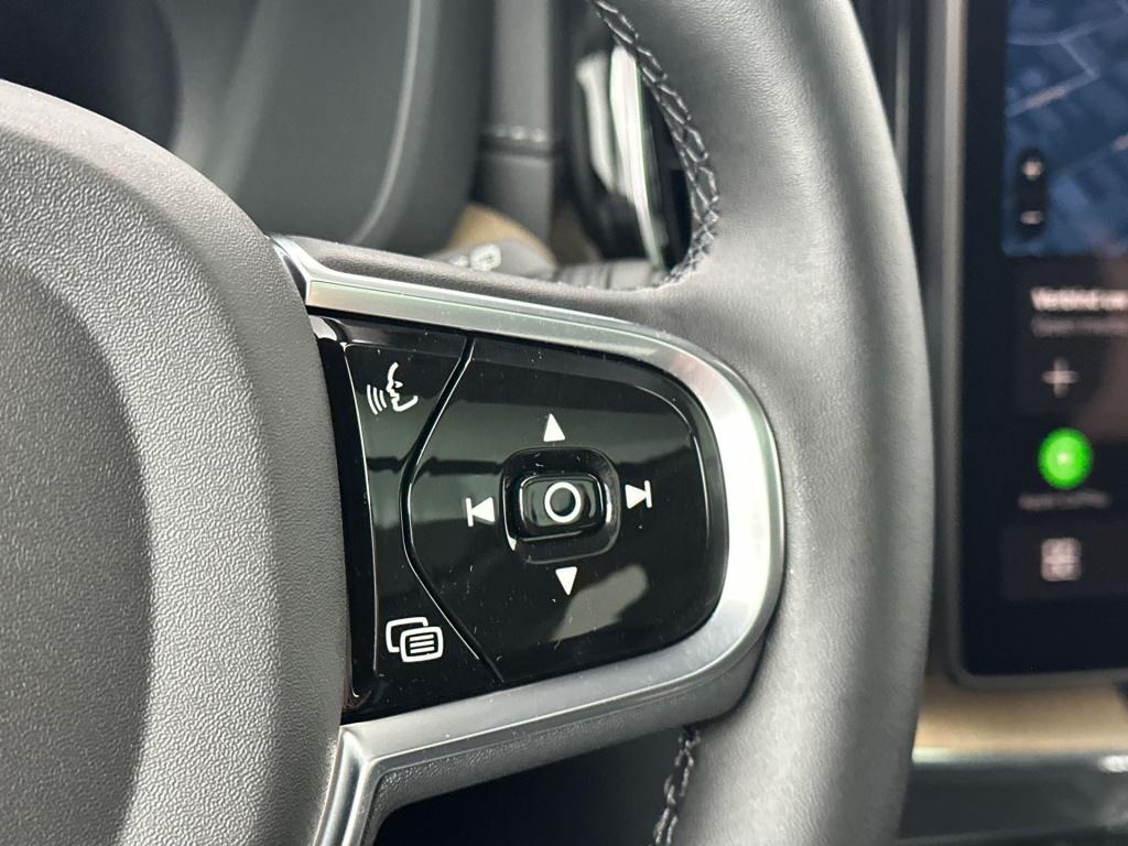 Volvo XC60 t6 398pk recharge ultra dark| full options!!!!!