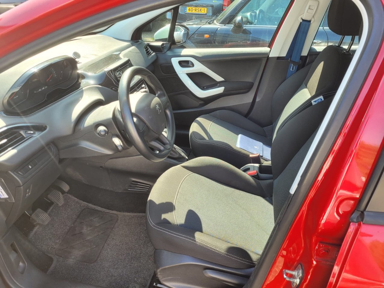 Peugeot 208 i  1.0 VTI-12V PureTech  Apk 10-1-2026
