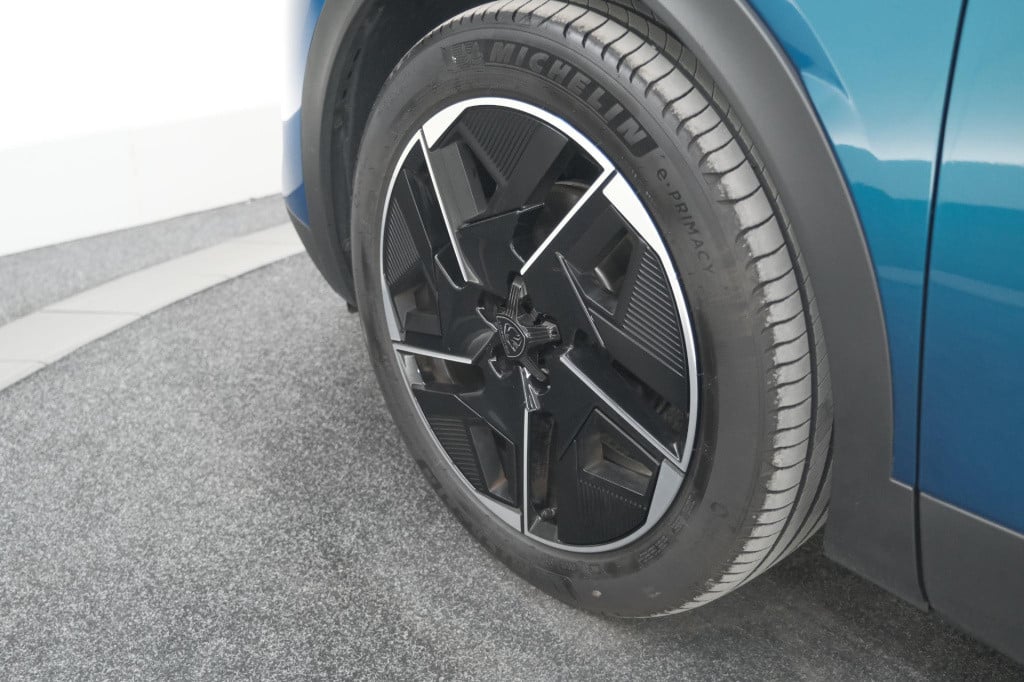 Peugeot 408 puretech 130 eat8 gt | 360 camera | adaptieve cruise control | 