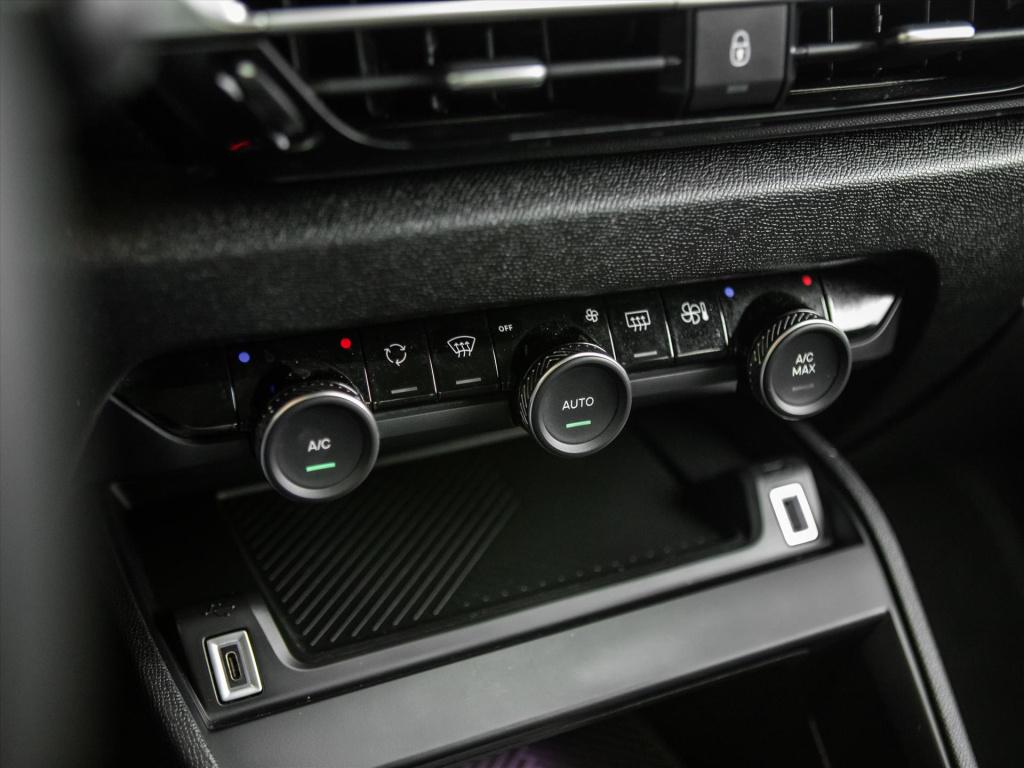 Citroen C4 1.2 puretech 130pk max | hud | navigatie | camera | carplay | pa