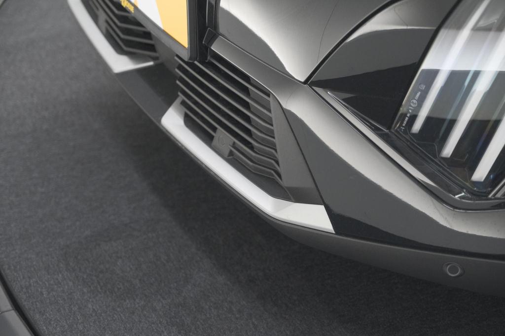 Peugeot E-2008 ev gt 54 kwh | 11 kw lader | warmtepomp | camera | alcantara