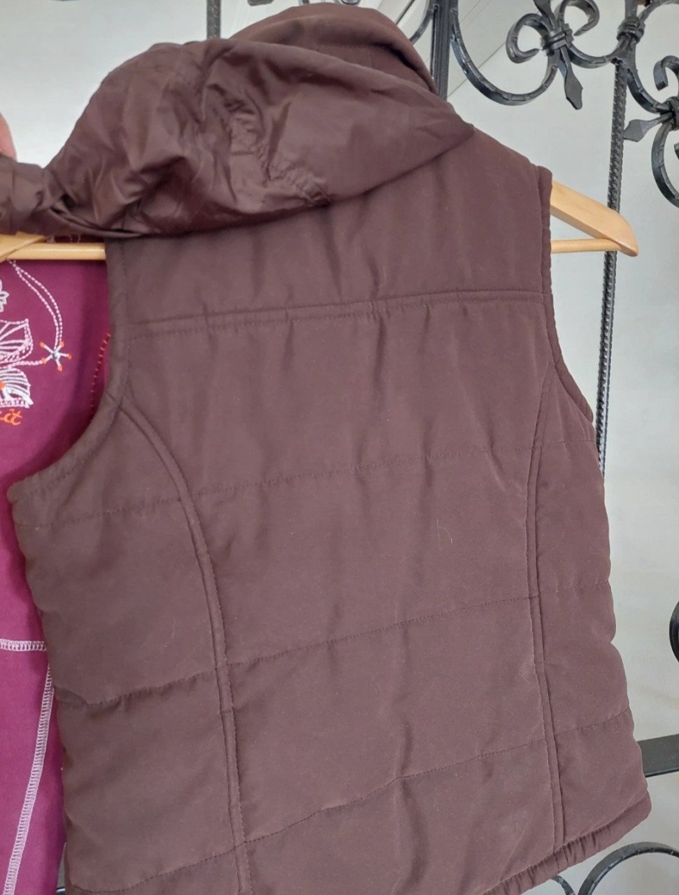 Meisjes Esorit bodywarmer & vest mt 164 weg =weg !!