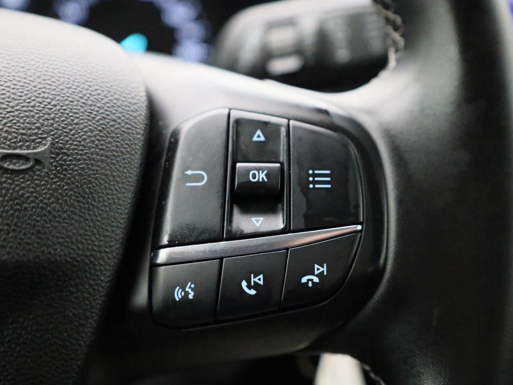 Ford Fiesta 1.0 ecoboost hybrid titanium