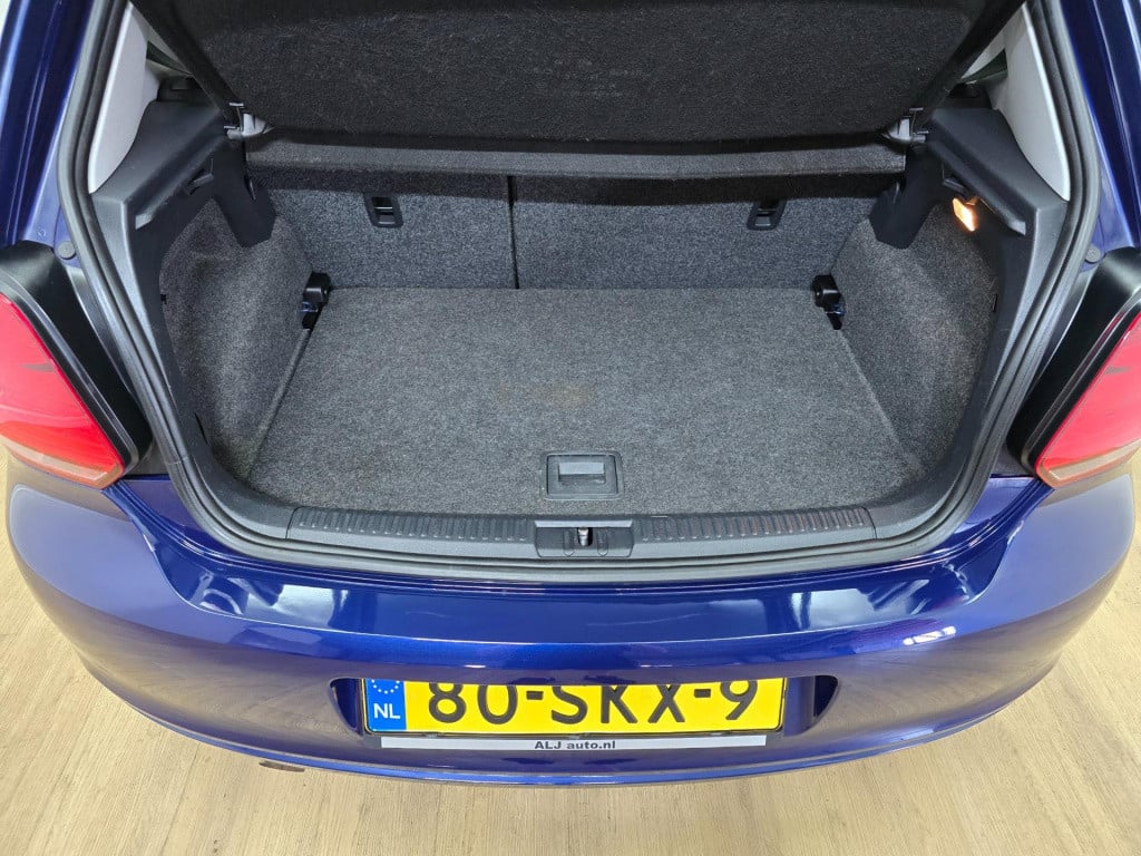Volkswagen Polo occasion 1.4-16v comfortline met cruisecontrol en leuke vel