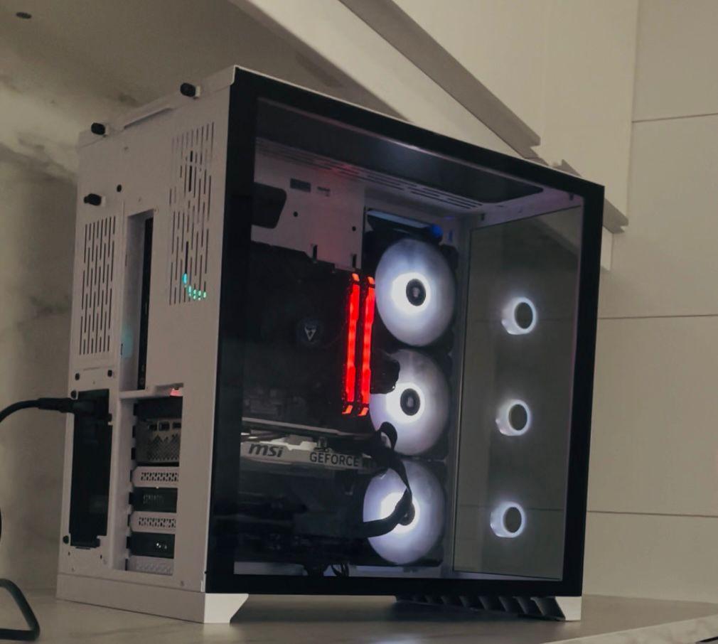 -- Wit Gaming PC - I9 - 32 GB RaM - SSD 1000 GB - RTX 4060 MSI White --