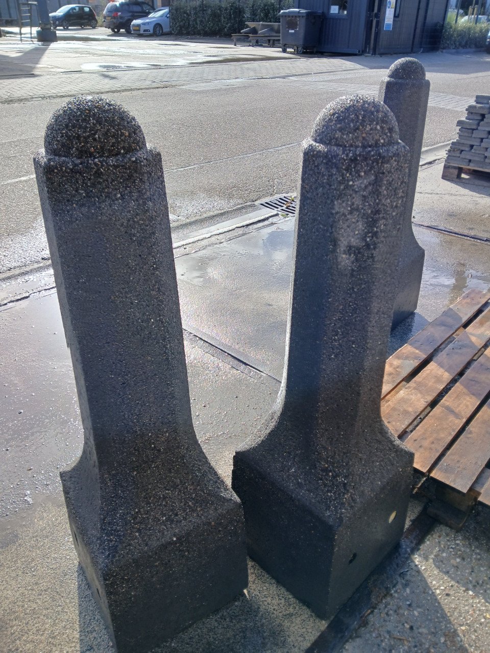 Amsterdammertjes sierpalen beton. goede staat!