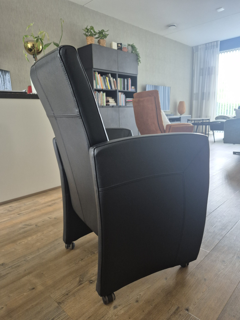 Leren stoelen
