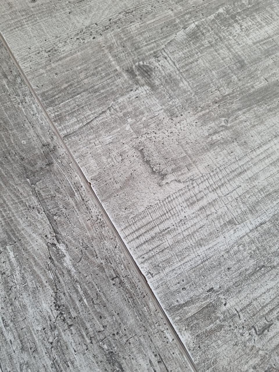 Mooie robuuste salontafel A-meubel