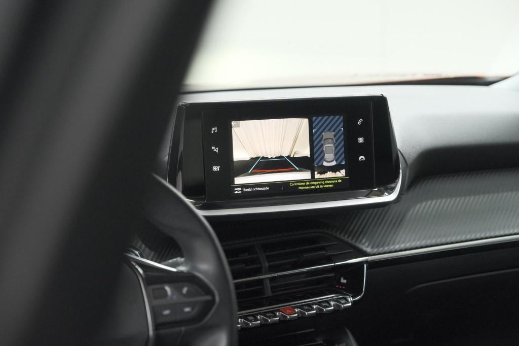 Peugeot 2008 puretech 130 allure pack | trekhaak | adaptieve cruise control