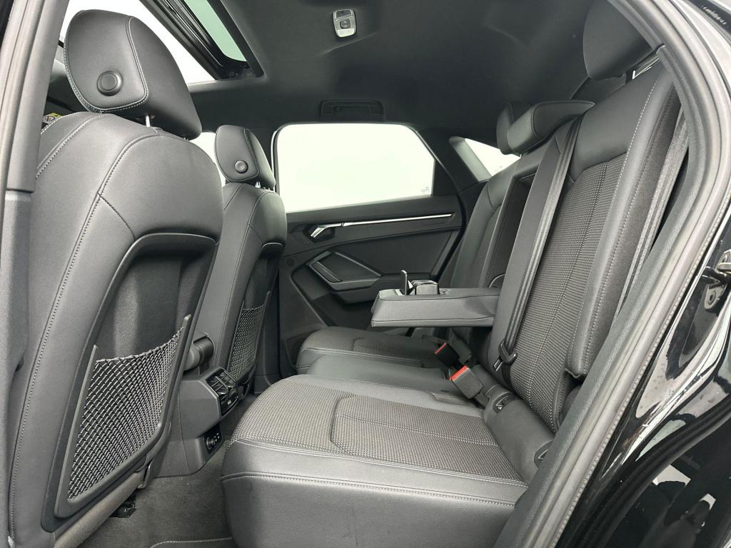 Audi Q3 sportback 45 tfsi e s-line pano camera acc lane