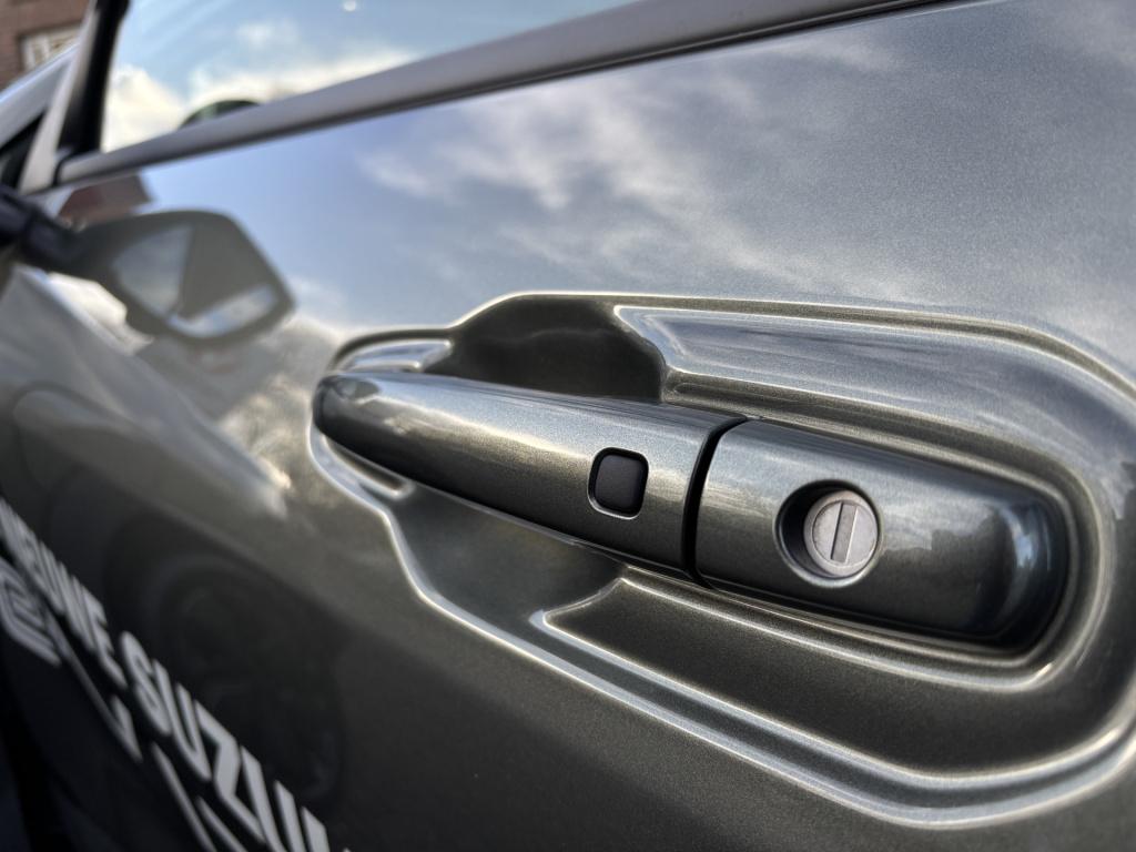 Suzuki E Vitara style 61 kwh