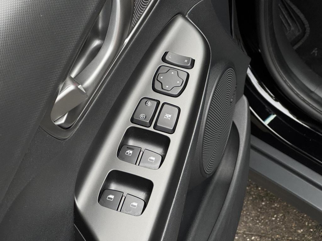 Hyundai Kona ev comfort 64 kwh soh 95% 3-fase lader