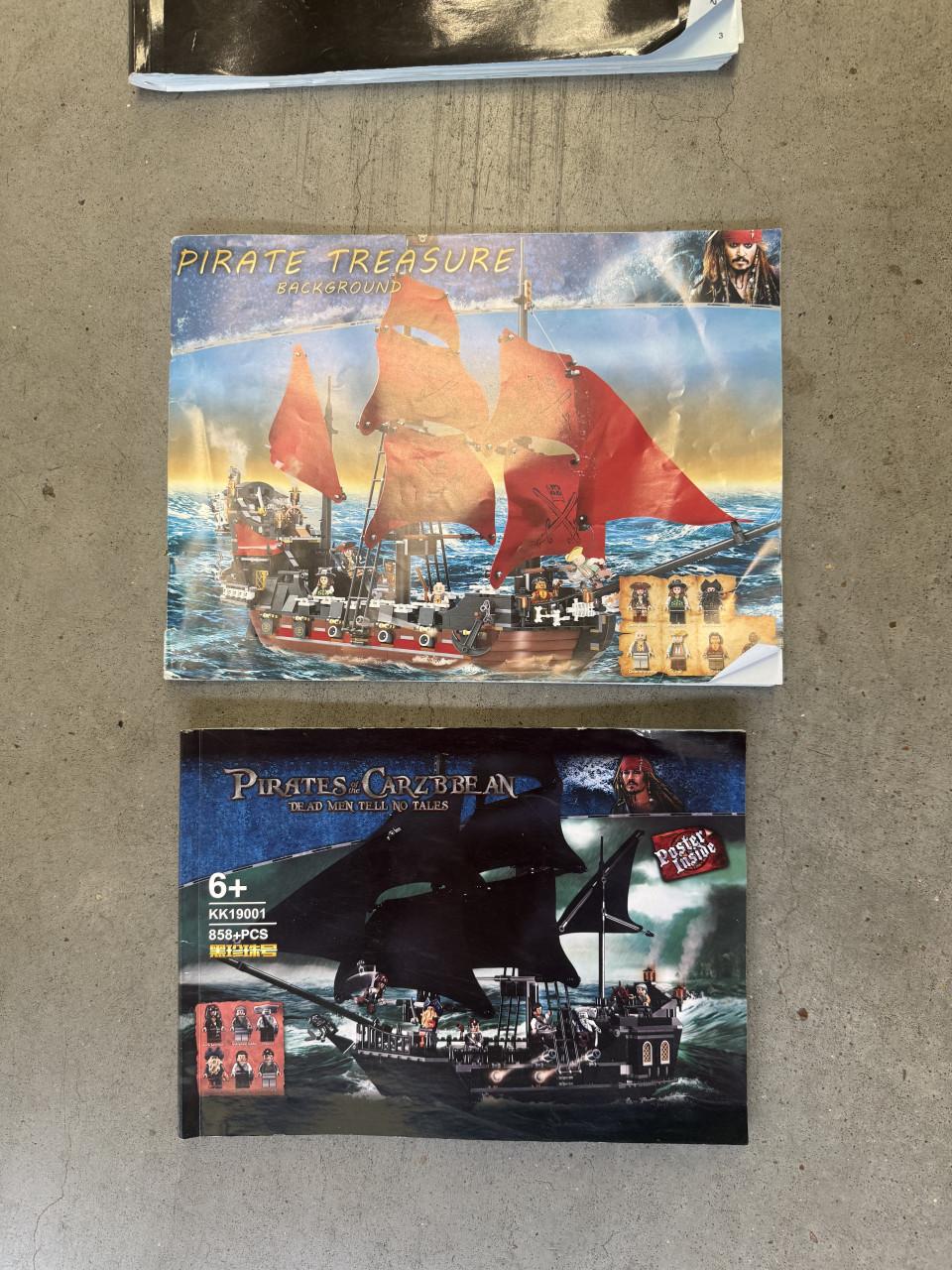 3 x “Lego”(nep!!!)  piraten schepen!!