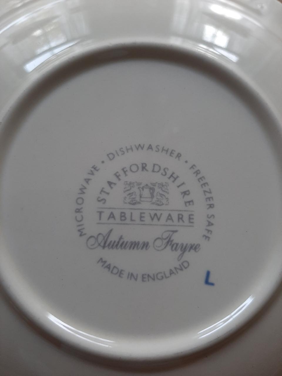 STAFFORDSHIRE TABLEWARE - AUTUMM FAYRE - SLA / FRUIT SCHAAL - DIA 23,7 CM