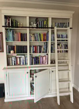 Prachtige bibliotheekkast