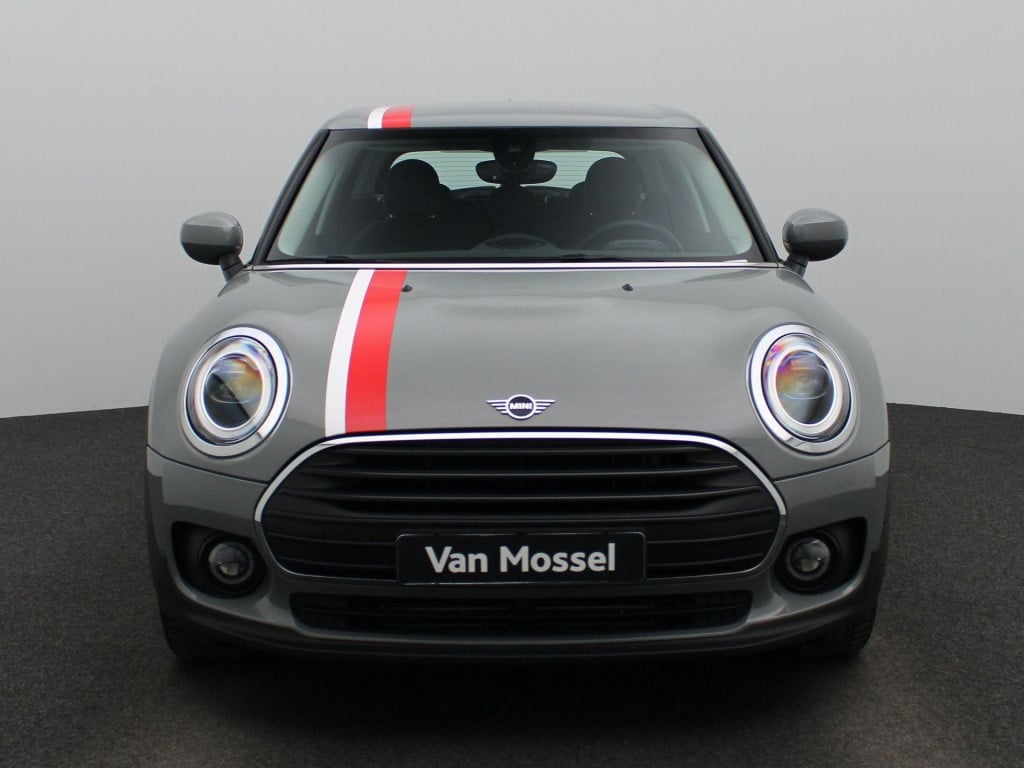 Mini Clubman 1.5 cooper essential | automaat | lage km stand! | navigatie |