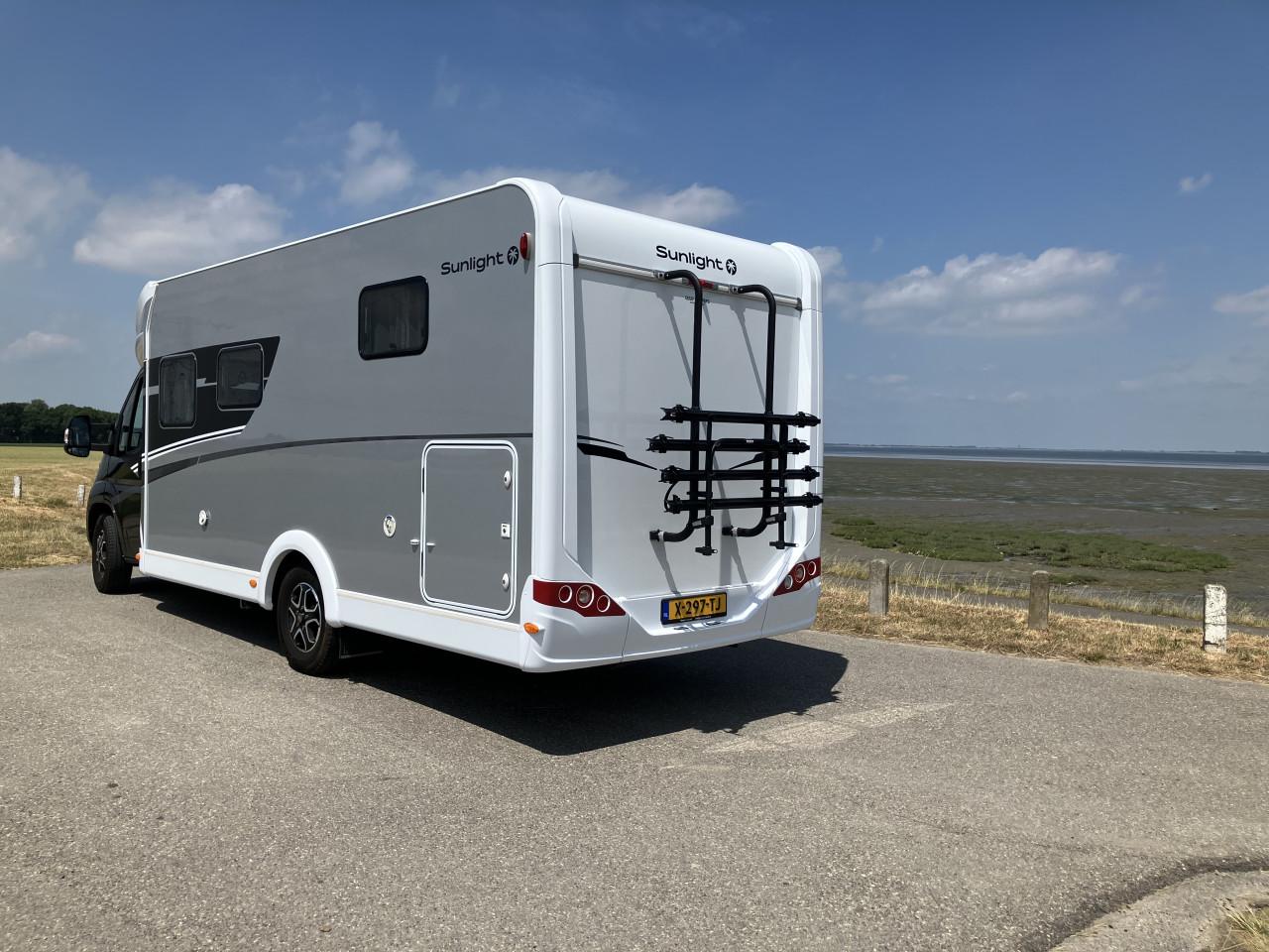 Te koop schitterende goed onderhouden 4 pers camper, Sunlight T68 (2023)