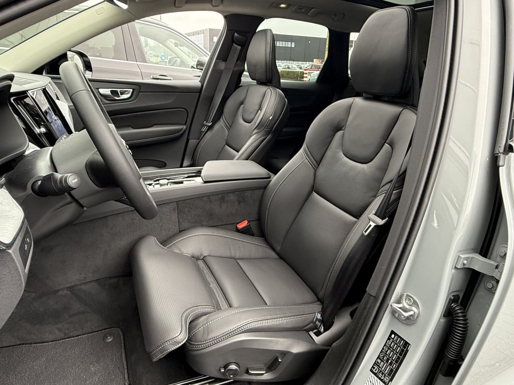 Volvo XC60 t6 awd ultra dark massage 22" inch | nieuwpr. € 89.421 |