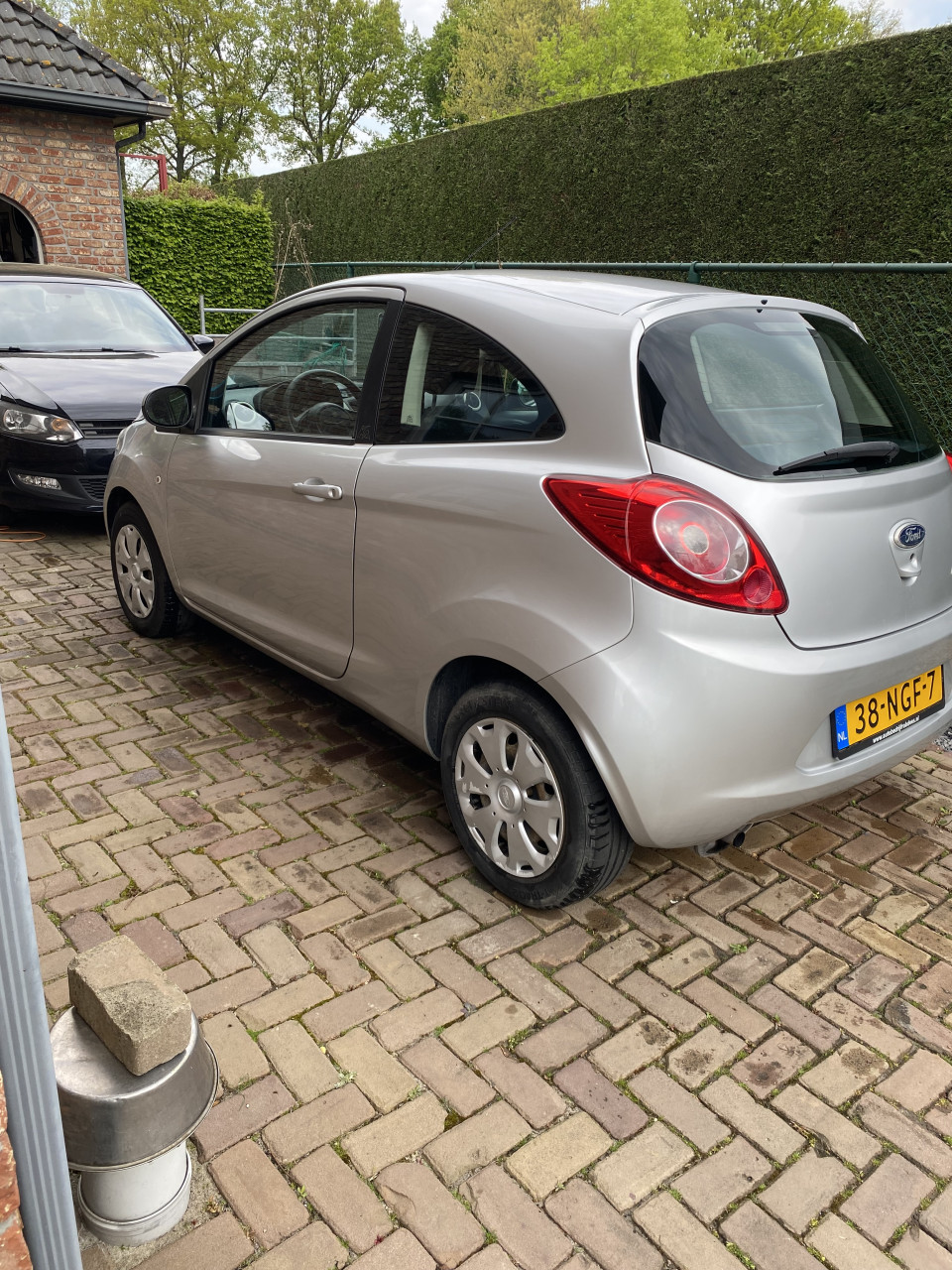 Ford ka. Nieuwe distributie en grote beurt