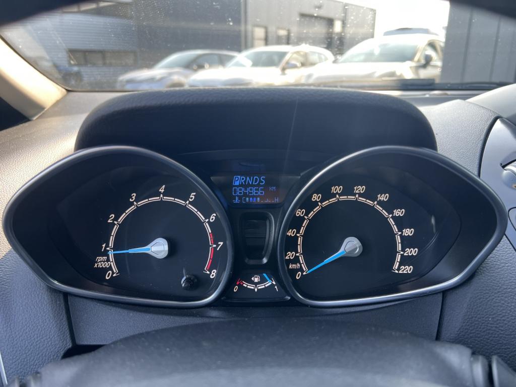 Ford B-max 1.6 ti-vct 105pk automaat titanium , trekhaak , voorruitverwarmi