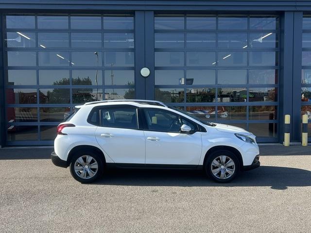 Peugeot 2008 1.2 puretech blue lion