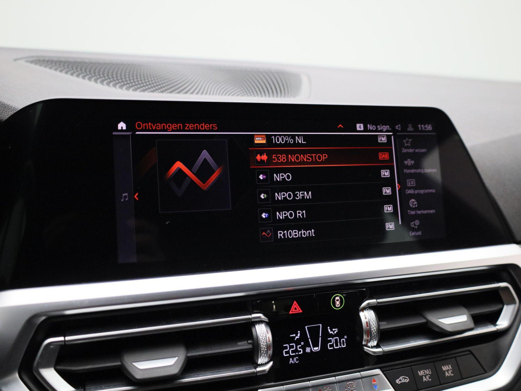 BMW 3-serie 318i business edition | automaat | lmv | half leder | virtual c