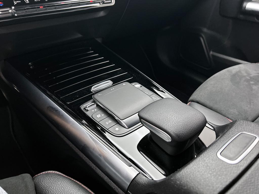 Mercedes-Benz B-Klasse 180 business solution amg | amg line | trekhaak | st
