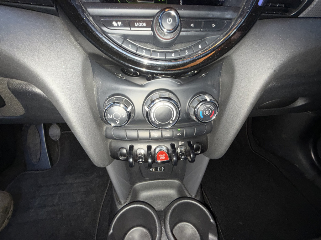 Mini Cooper mini 1.5 navigatie business 3-drs