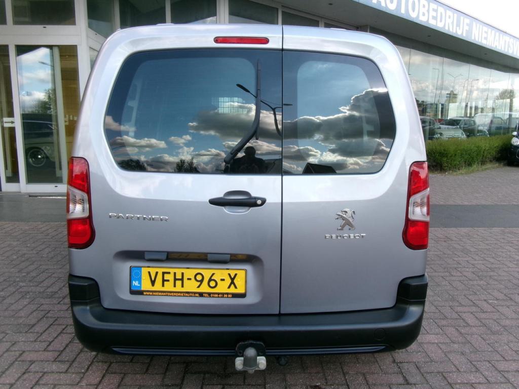 Peugeot Partner 1.5 bluehdi 75 airco, trekhaak, 3-zits