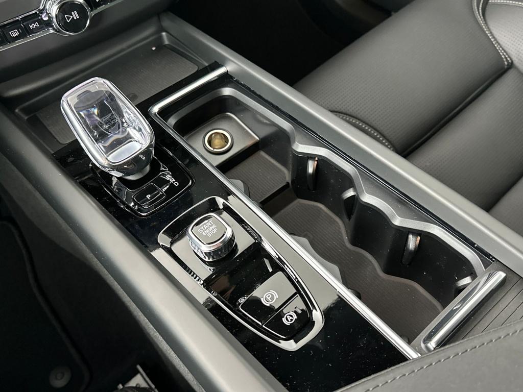 Volvo XC60 t8 awd gt ultra black edition exec. edition