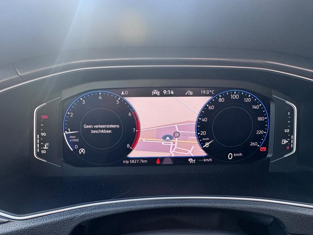 Volkswagen T-roc 1.5 tsi sport