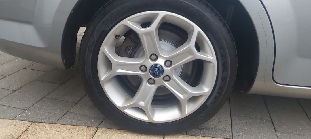 Tekoop zeer mooie Ford Mondeo 2.0 I Wagon