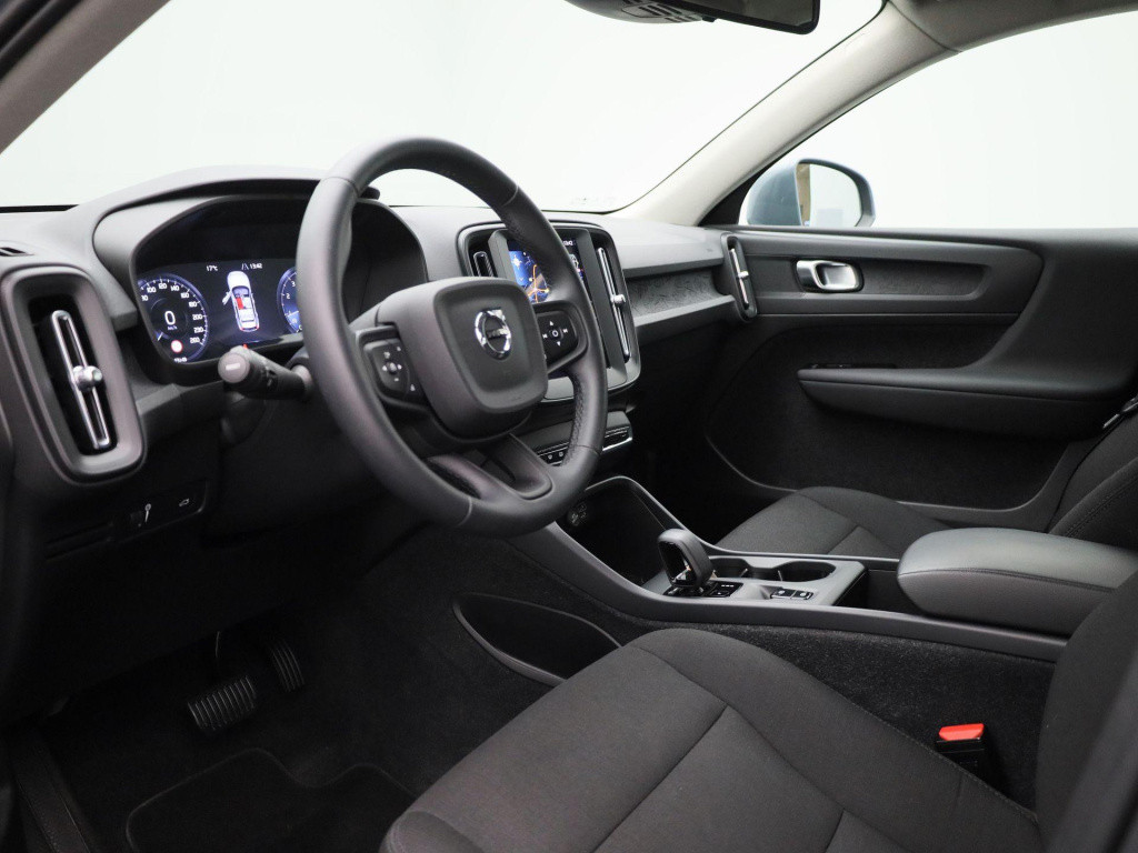 Volvo XC40 1.5 t3 momentum | automaat | lmv | navigatie | virtual cockpit |