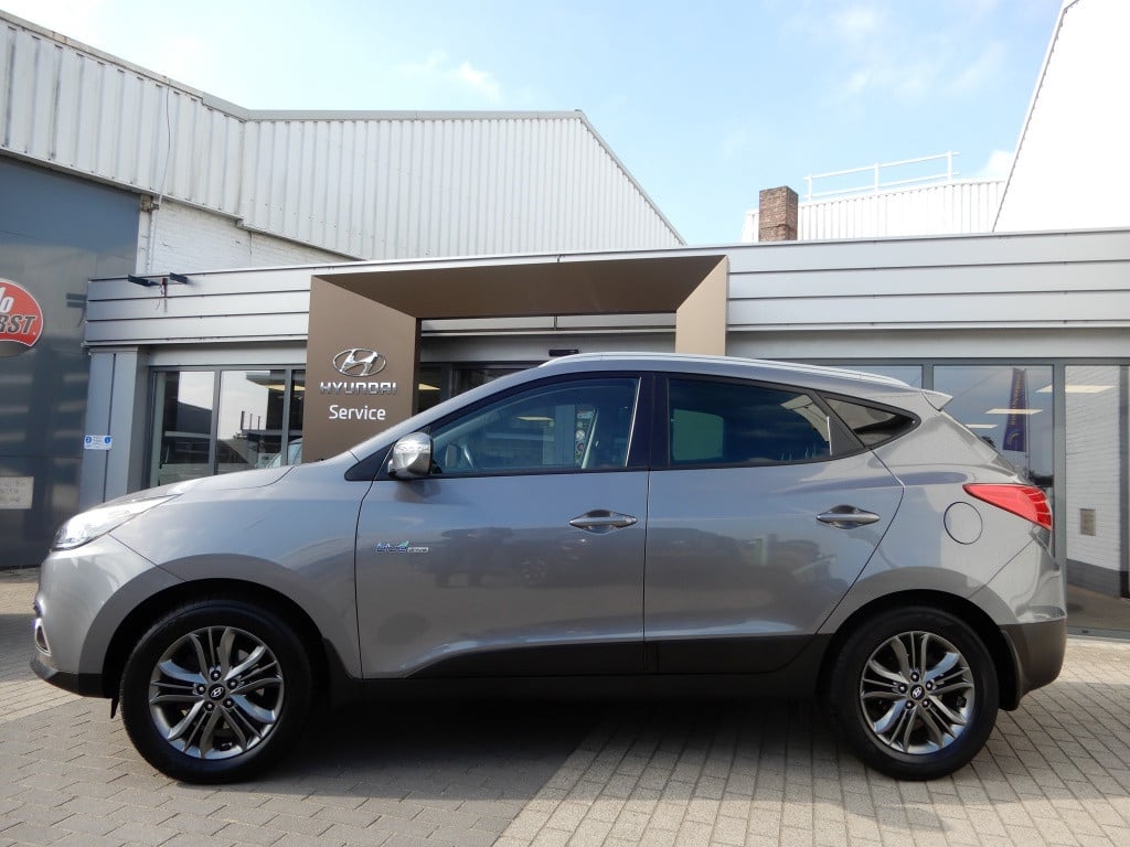 Hyundai Ix35 1.6i gdi go! | trekhaak 1200kg | navigatie | nl auto | achteru