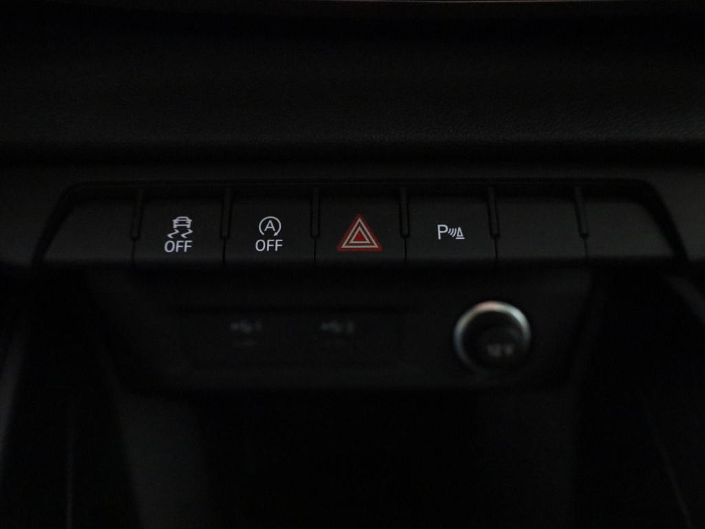 Audi A1 Sportback 25 tfsi pro line | apple carplay / android auto | navigat