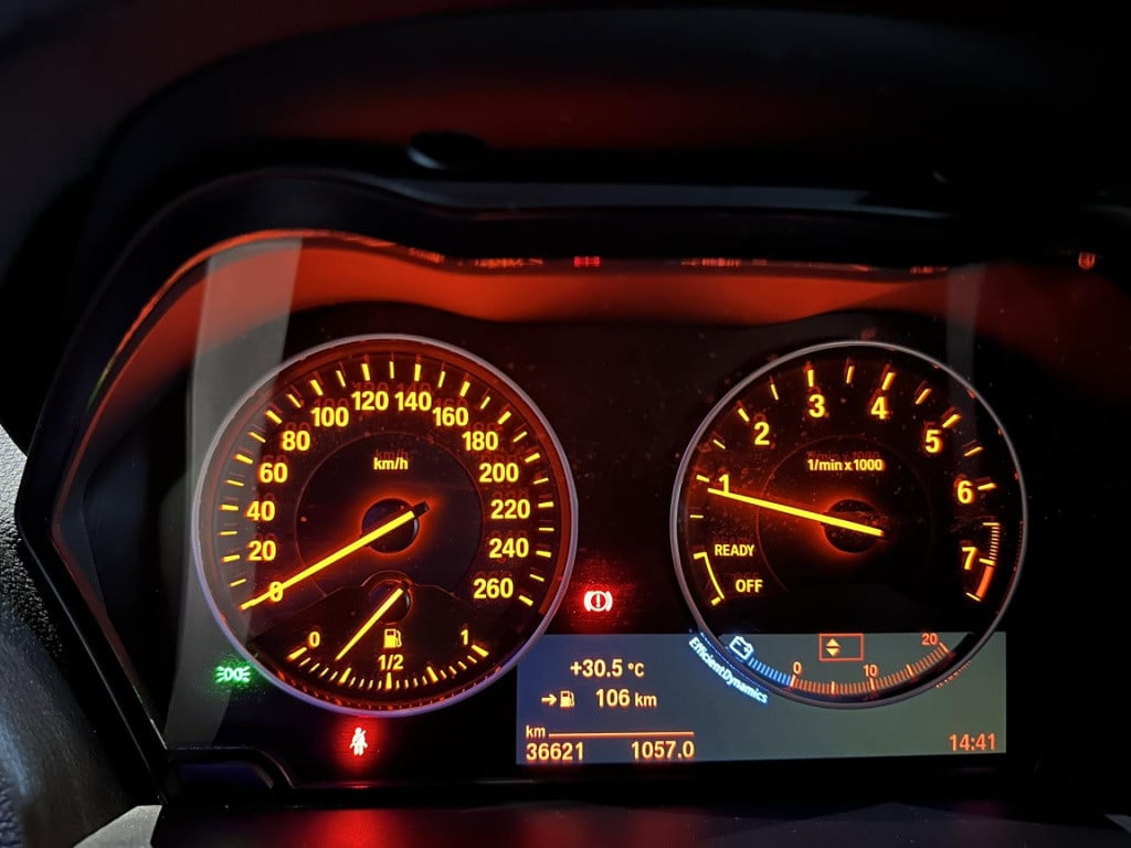 BMW 1 Serie 116i executive *pdcv&a*navi*trekhaak*