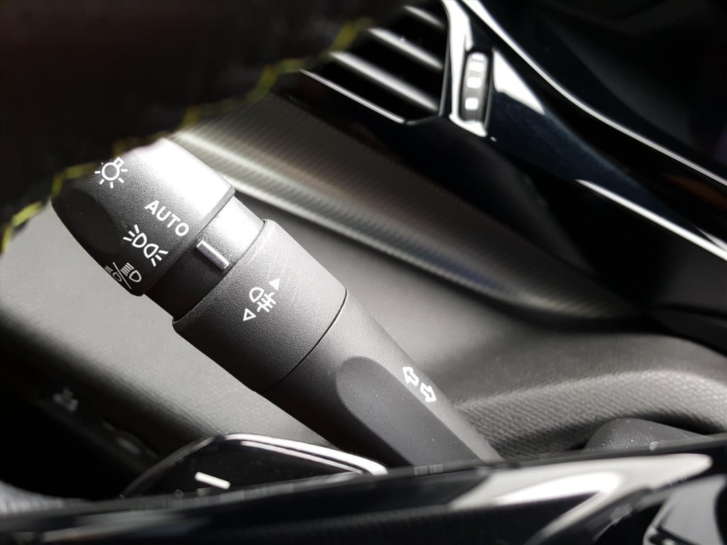 Peugeot 408 1.2 puretech 130pk eat8 gt | applecarplay & androidauto | cruis