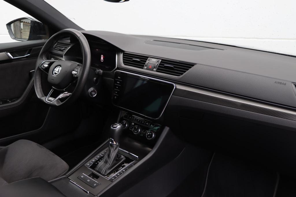 Skoda Superb combi 1.4 tsi iv sportline business 218pk dsg6