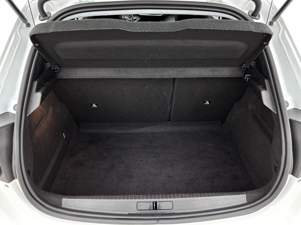 Peugeot 208 75 pk style | rijklaar | apple carplay / android auto | parkeer