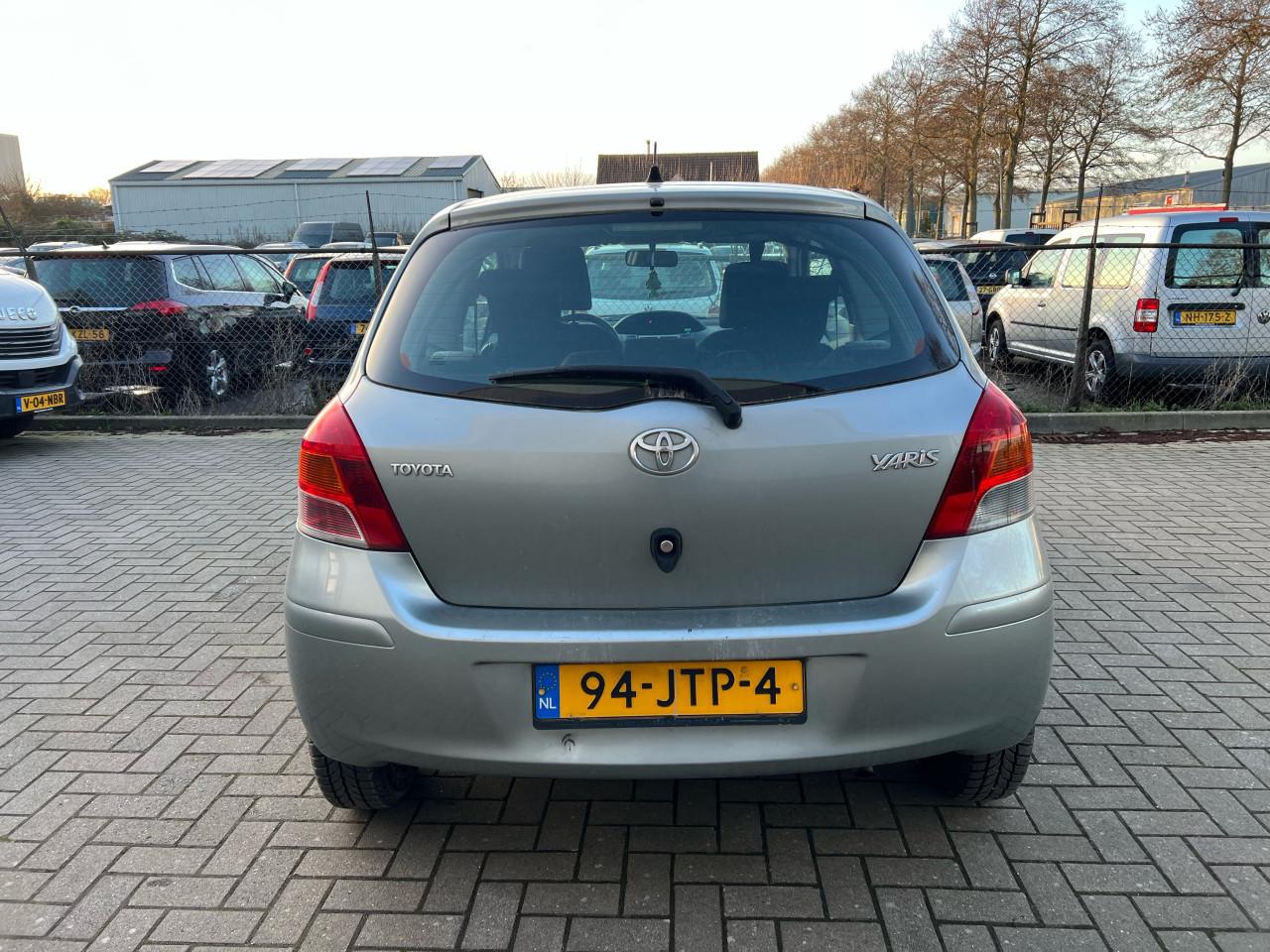 Toyota Yaris 1.0 VVTi Acces Vol Jaar Apk