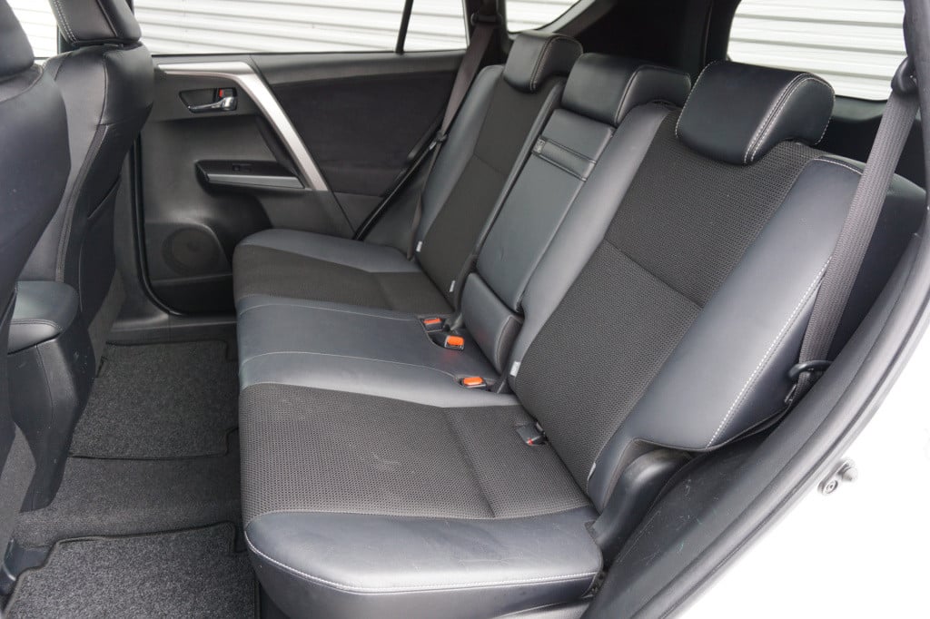 Toyota Rav4 2.5 hybrid awd style - automaat / climate / navi / cruise / ele