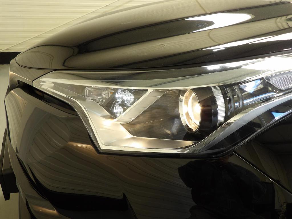 Toyota C-hr 1.8 hybrid 122pk cvt dynamic