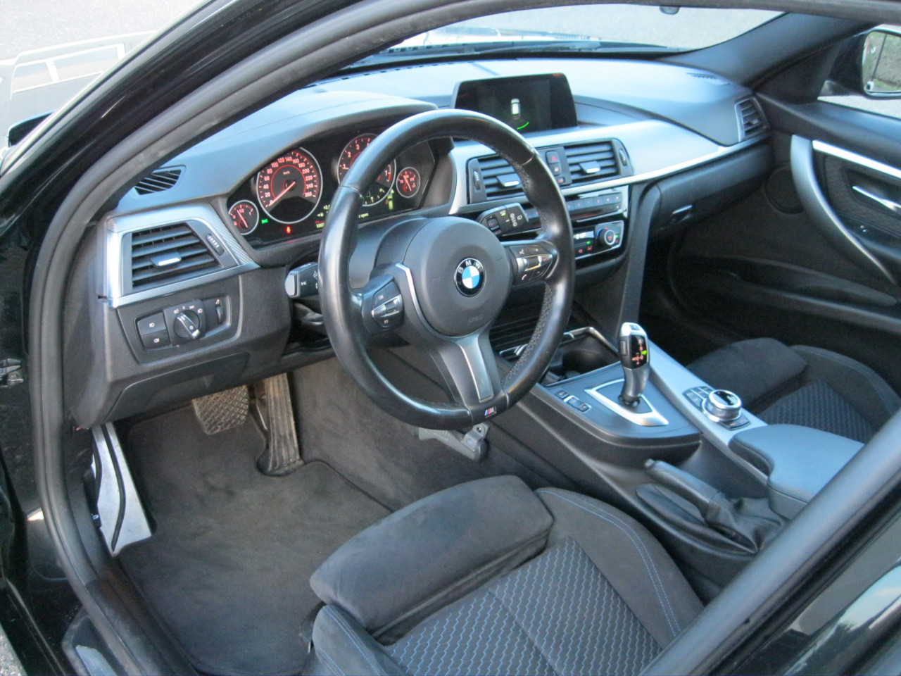 BMW 318i Corporate Lease Executive M-sport automaat 2017