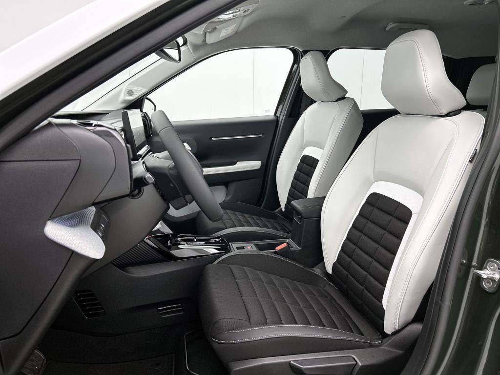 Citroen C3 Aircross hybrid 145pk automaat max 7 persoons | two tone | navig